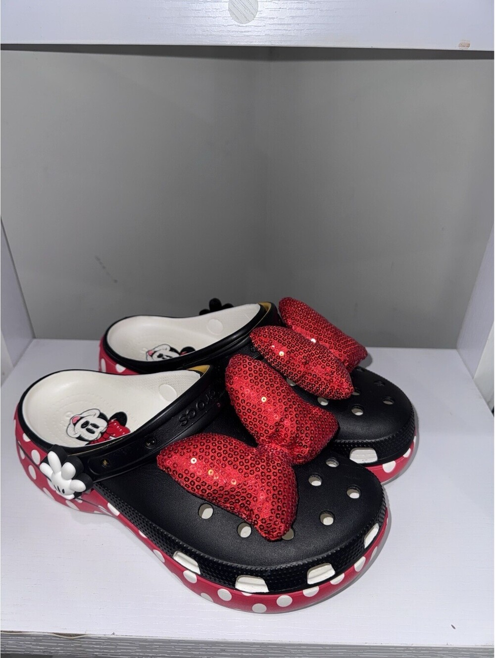 Minnie Mouse women's size 10 CROCS Rare Discontinued Platform Bow Sequins EUC